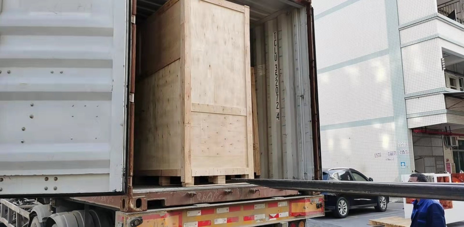 Shipment case photo 02