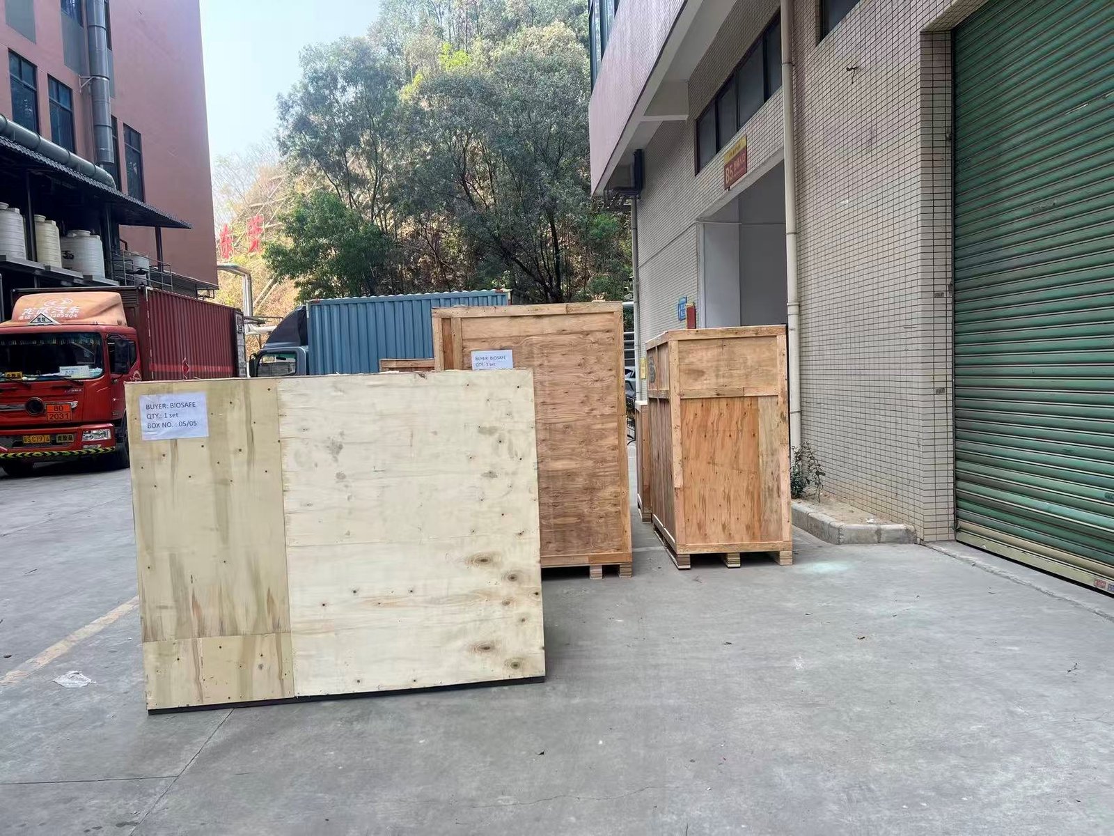 Shipment case photo 24