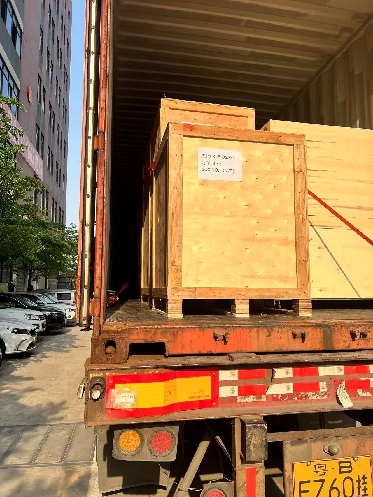 Shipment case photo 26