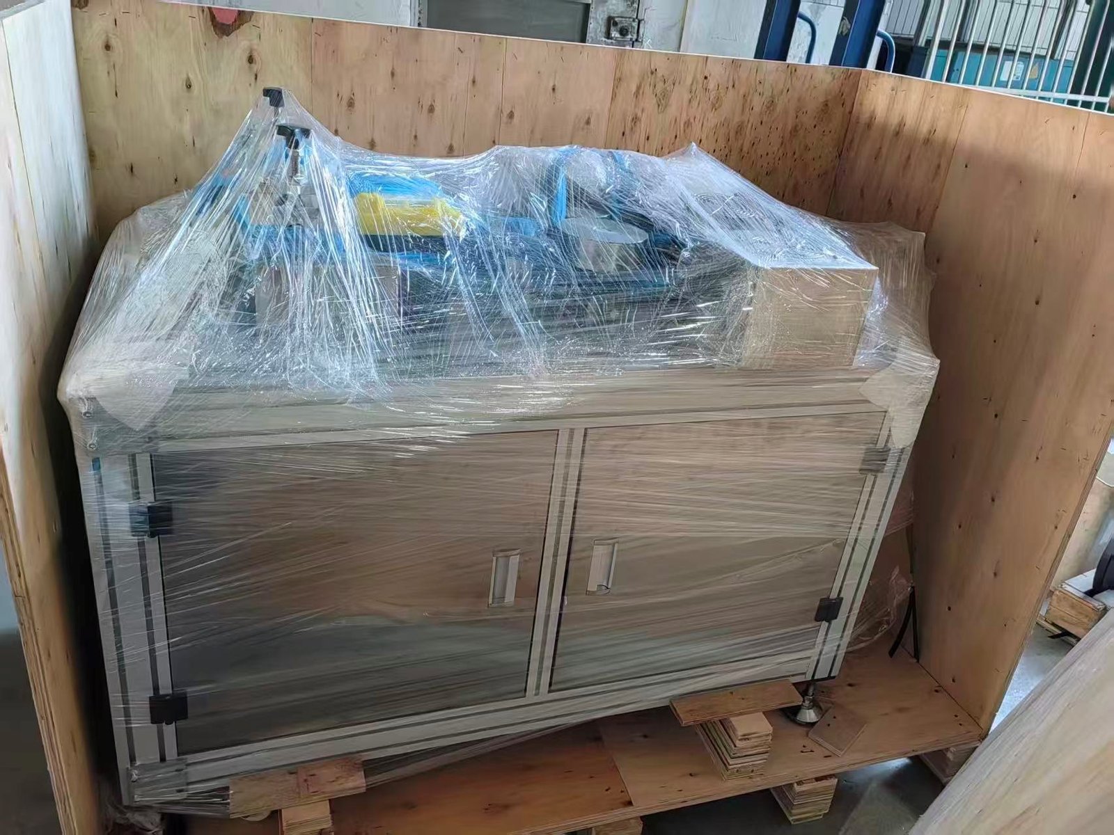 Shipment case photo 42