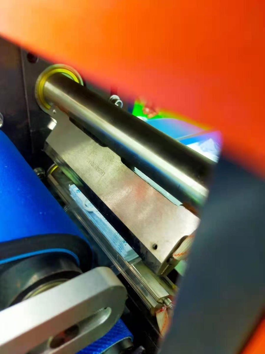 LA818 manufacturing process 3