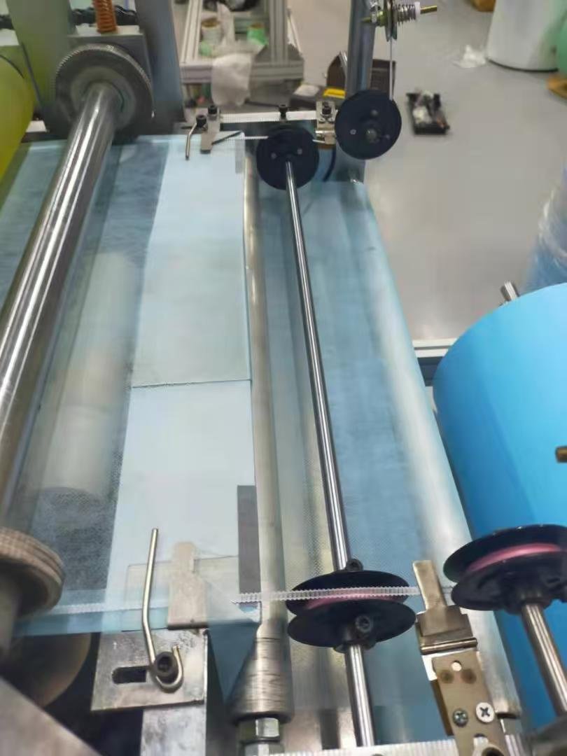 LA807 bouffant cap machine detail 5